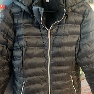 Time and Tru Black Puffer Jacket w/ Hood Size L